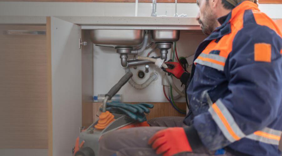 Professional tankless water heater installation services in Hubbard, TX